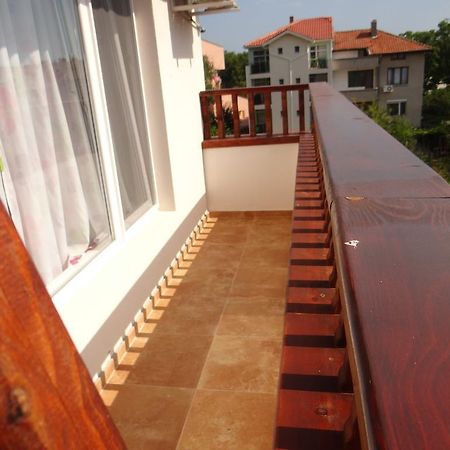 Guest House Rosa Kiten  Exterior foto