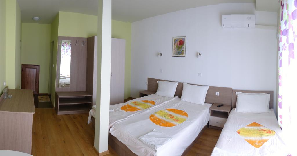 Guest House Rosa Kiten  Habitación foto